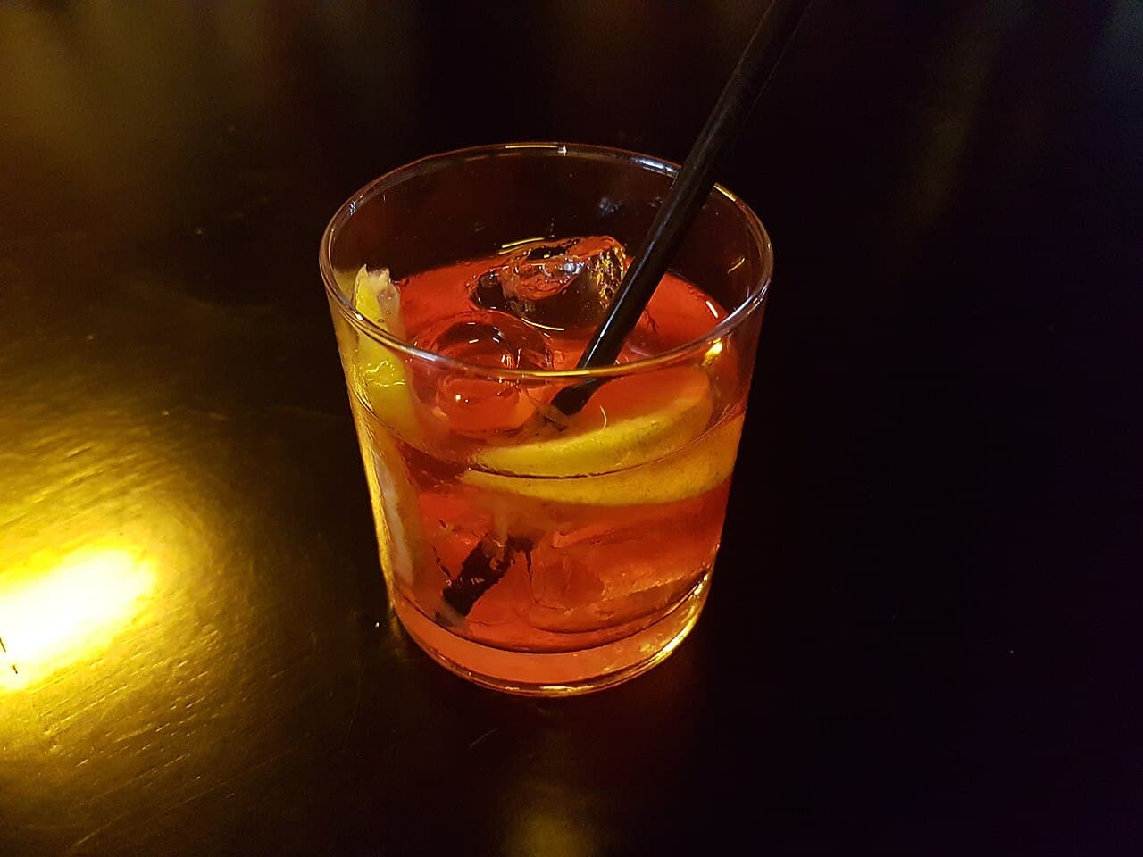 An aperitivo with a Negroni in Florence