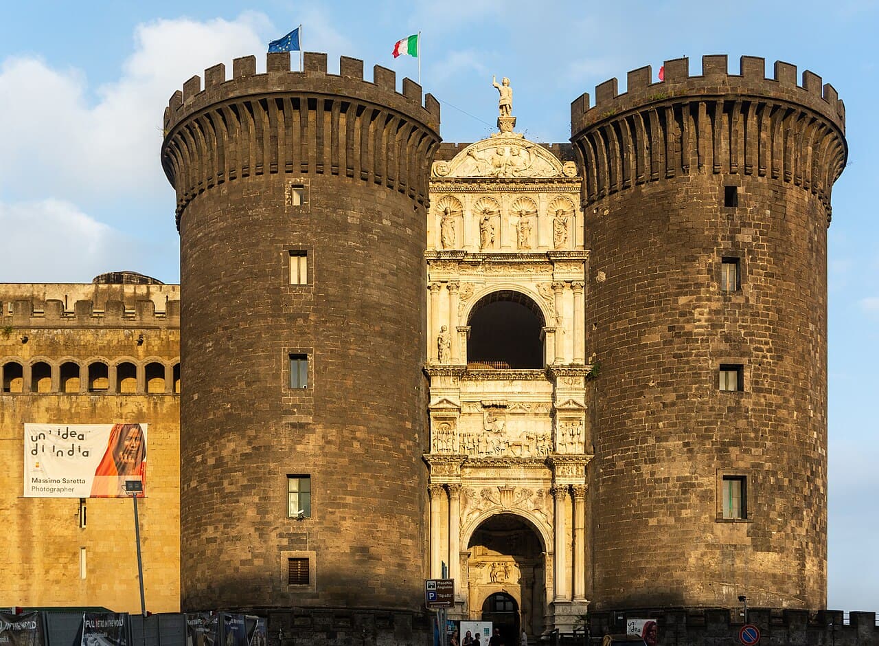Castel Nuovo, Naples