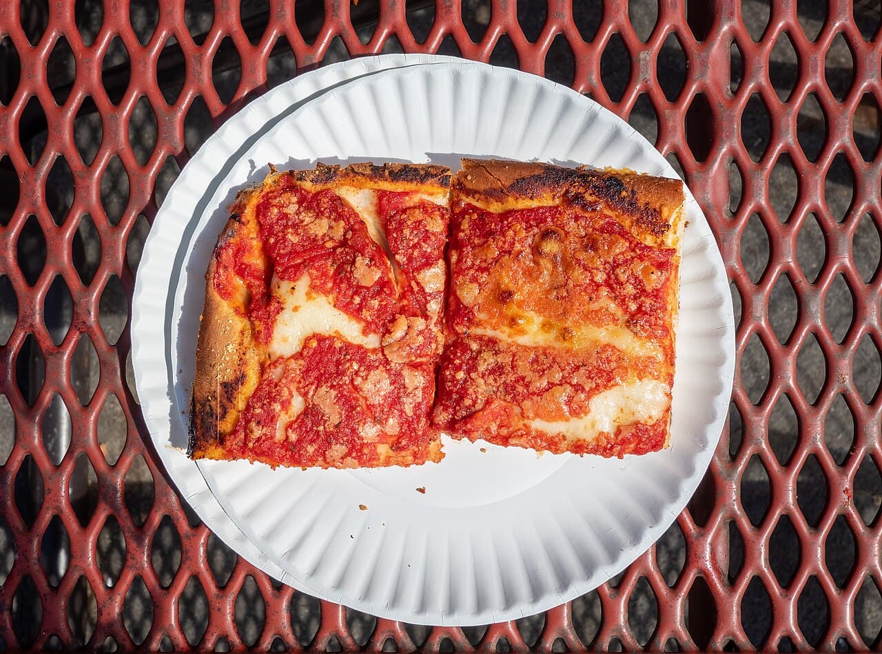 A New York pizza slice