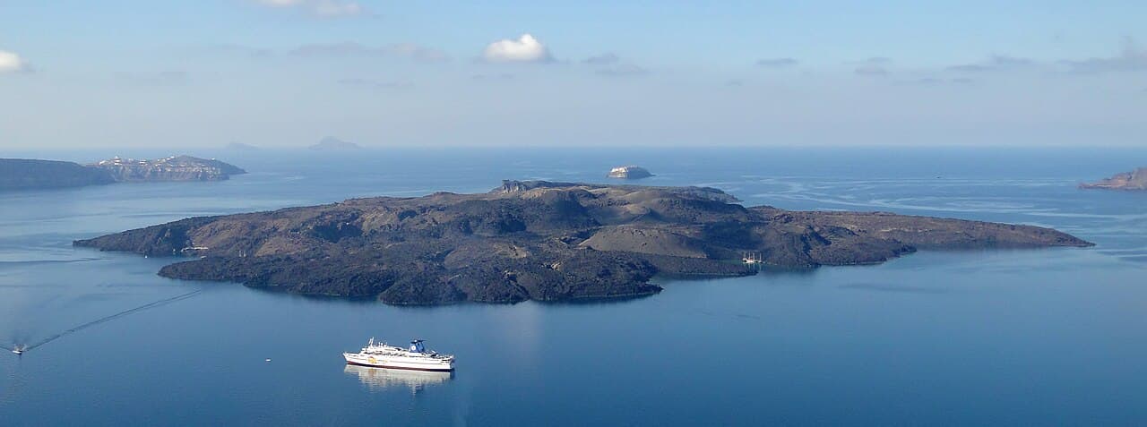A boat trip to the Santorini volcano
