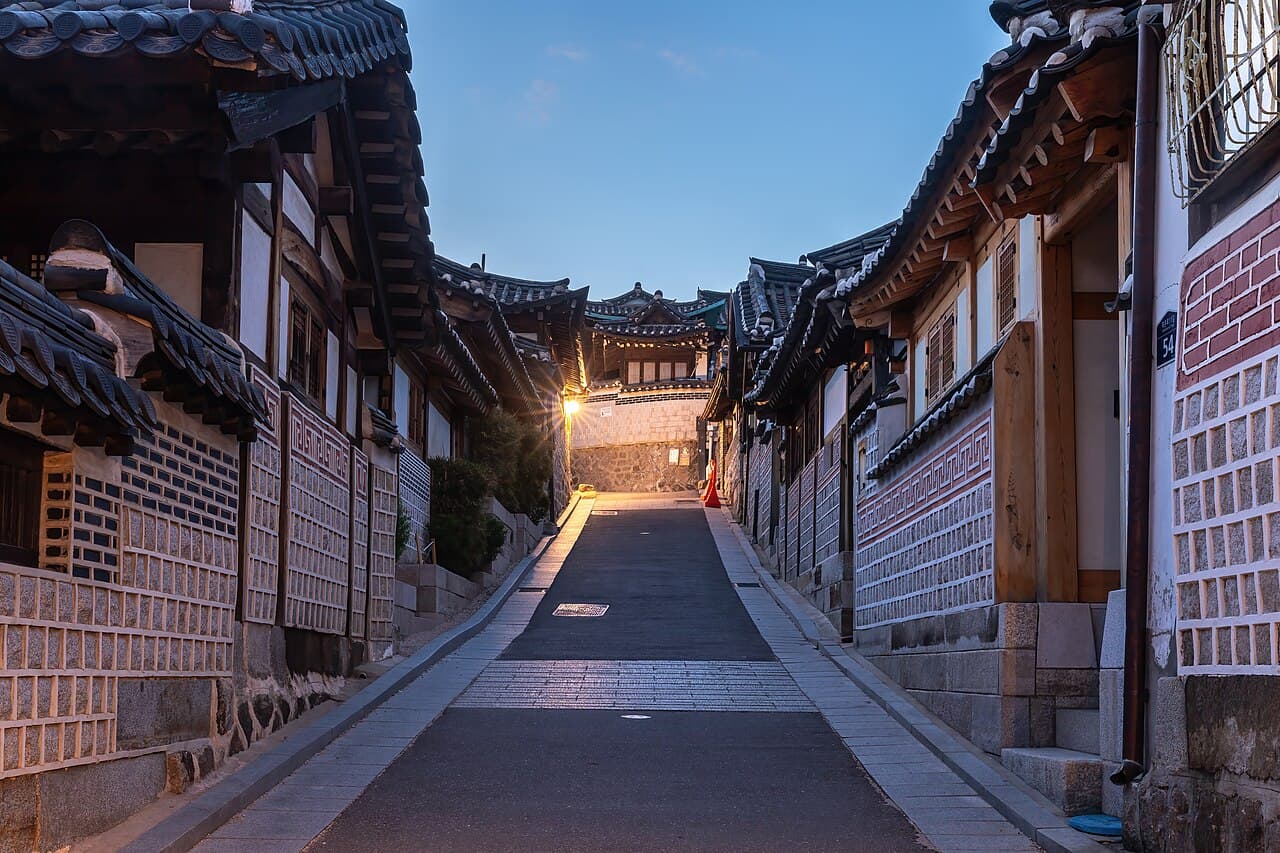 Bukchon Hanok Village, Seoul