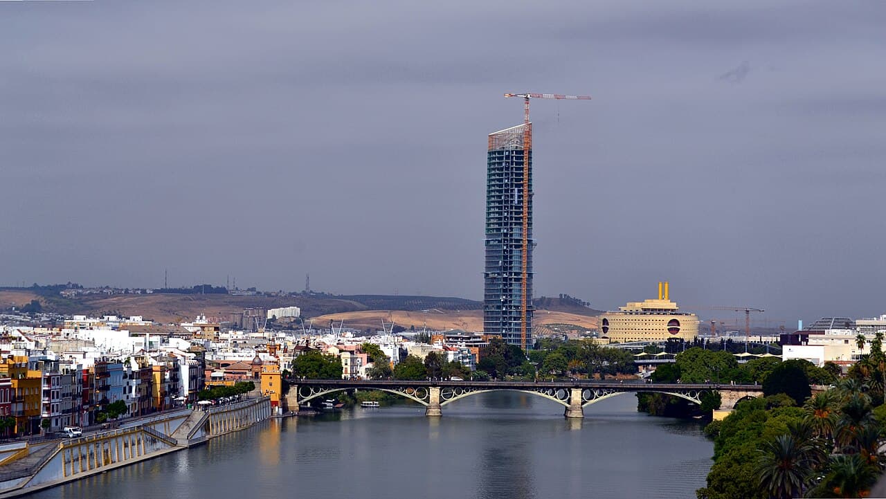 Tiled buildings along the river in Triana, Seville