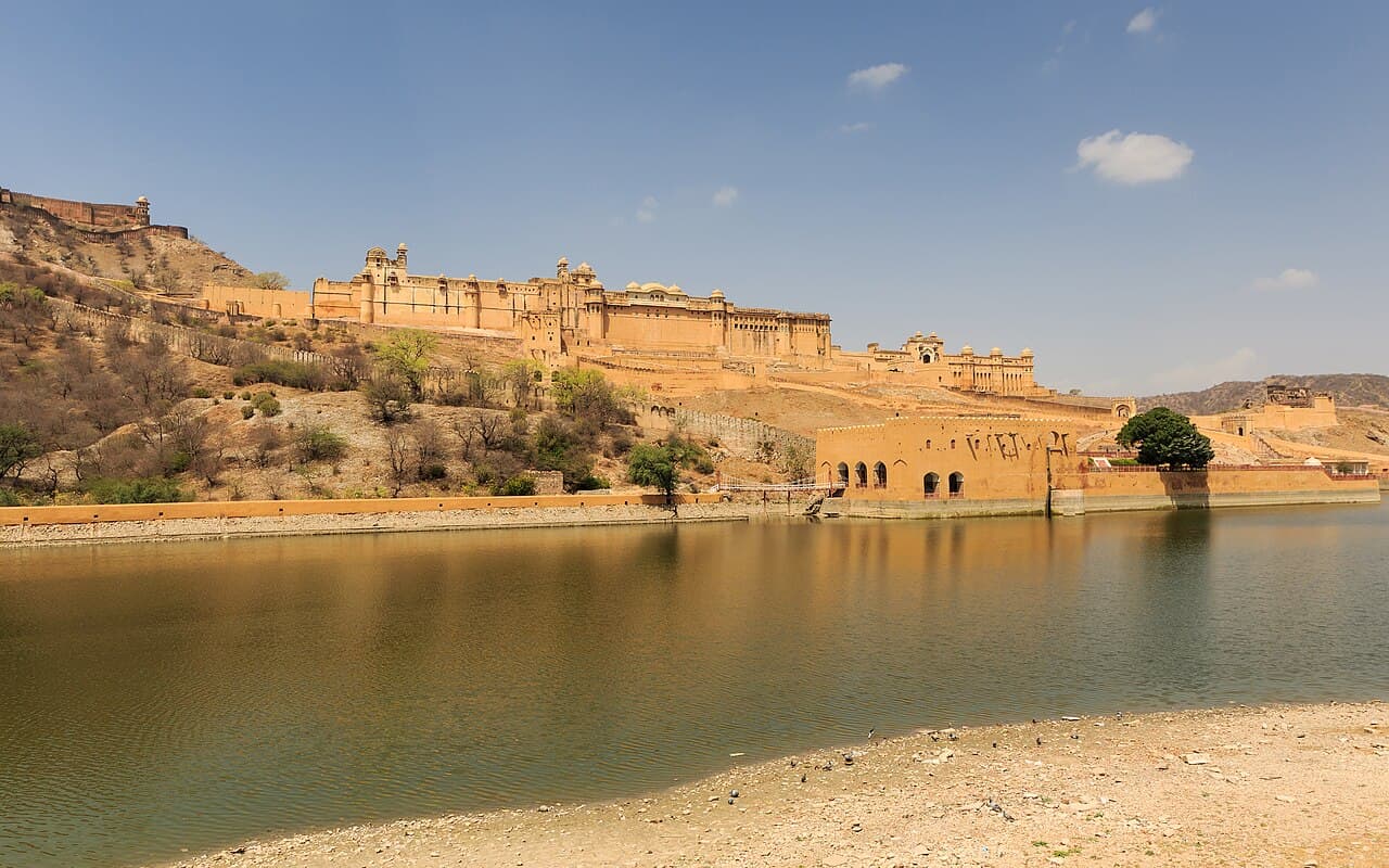 Jaipur — Rajasthan's 'Pink City' — forts, palaces and bazaars