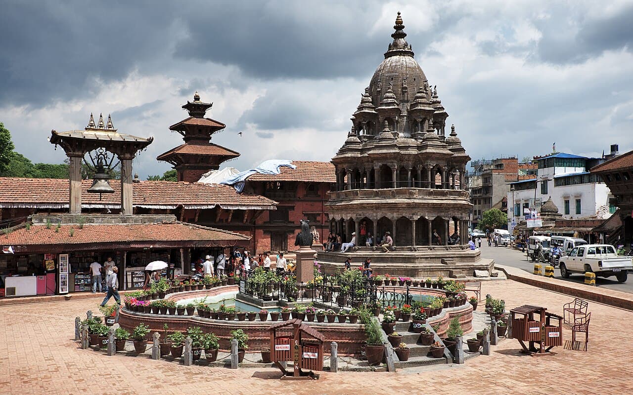 Streets of Lazimpat & the south, Kathmandu