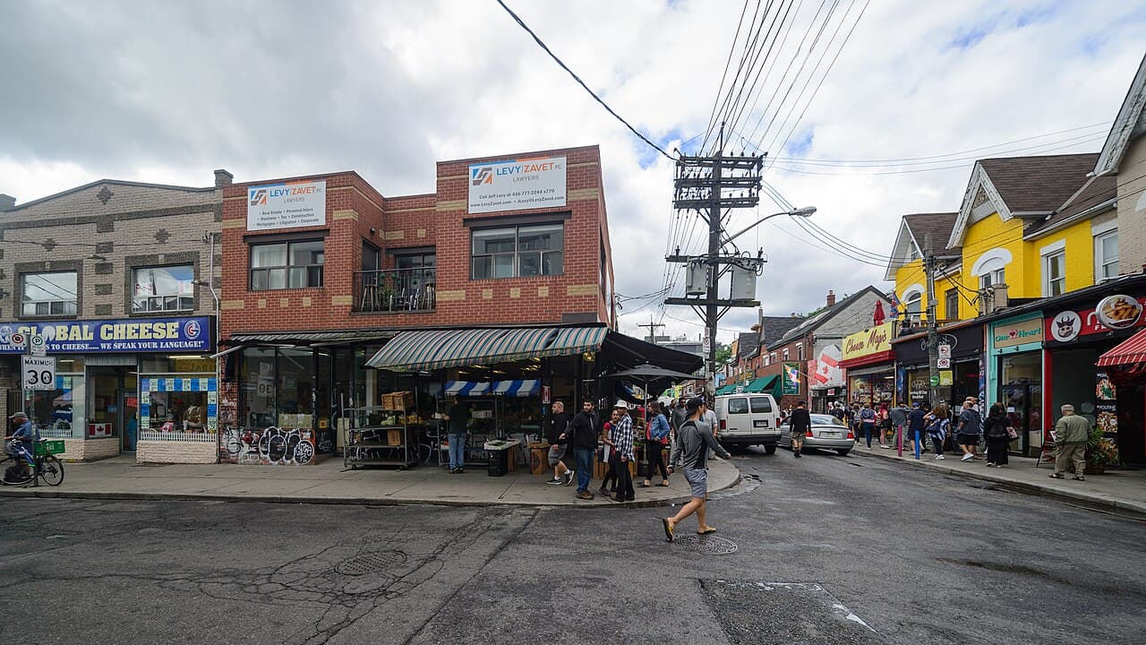 Streets of Kensington & Chinatown, Toronto
