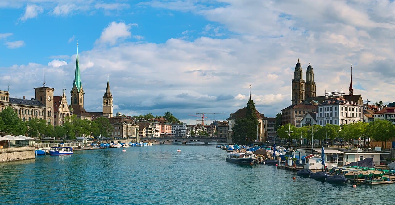 Zürich — Switzerland's lake-and-banking capital, with a medieval old town and an edge