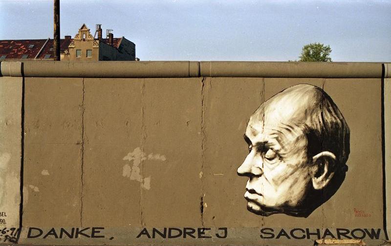 Murals on the East Side Gallery, Berlin