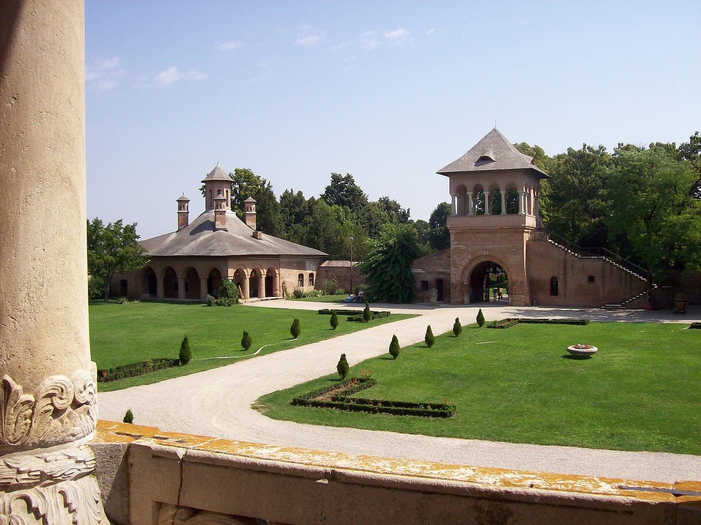 The red-brick Mogoşoaia Palace by its lake near Bucharest