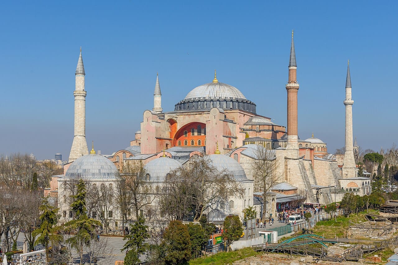 Istanbul — The city on two continents — Byzantine and Ottoman capital on the Bosphorus