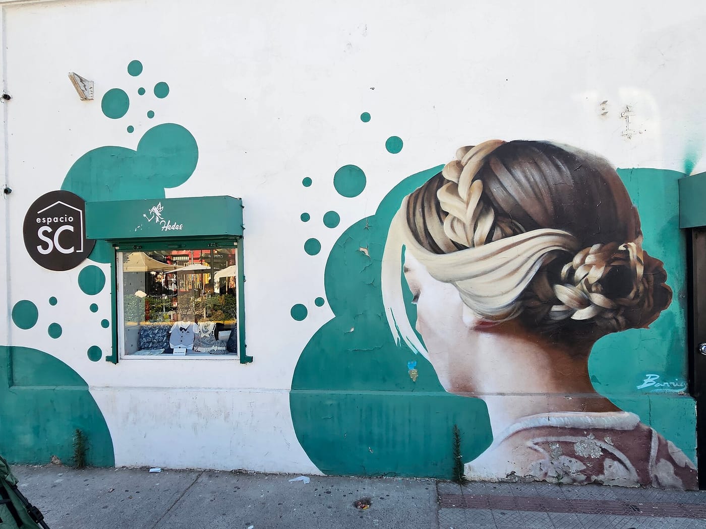 A mural and design shops in the Barrio Italia district of Santiago