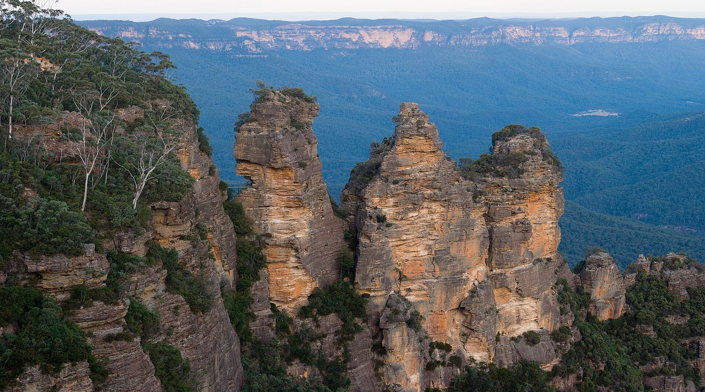 The Three Sisters rock formation in the Blue Mountains near Sydney